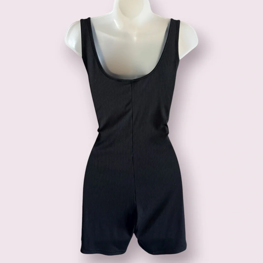Black Ribbed Tank Romper Square Neck Stretch One Piece Size L - Picture 4 of 5